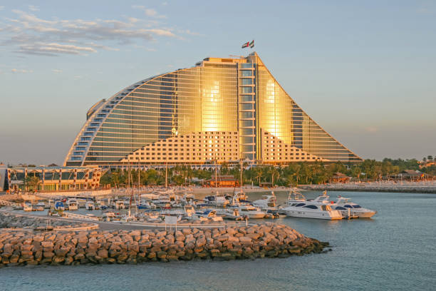 jumeirah beach hotel w dubaju - jumeirah beach hotel obrazy zdjęcia i obrazy z banku zdjęć