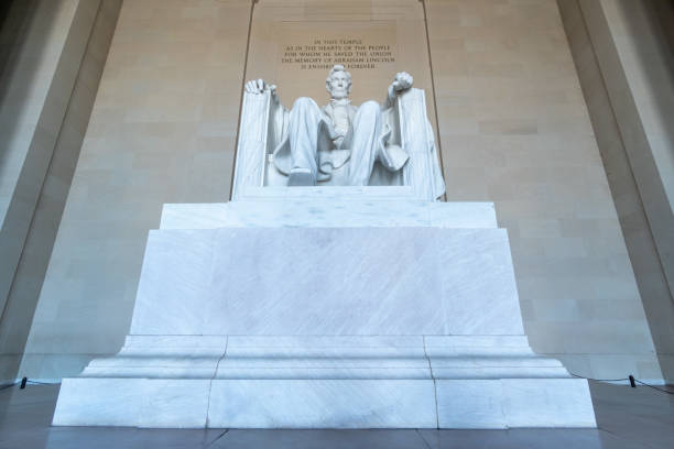 Lincoln Memorial Lincoln Memorial - Washington, DC, USA washington dc slavery the mall lincoln memorial stock pictures, royalty-free photos & images