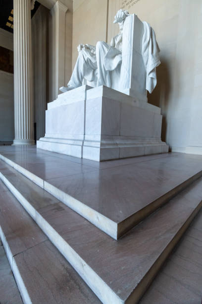 Lincoln Memorial Lincoln Memorial - Washington, DC, USA washington dc slavery the mall lincoln memorial stock pictures, royalty-free photos & images