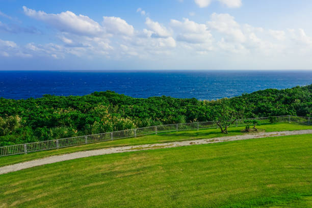 I drove the main island of Okinawa on a sunny day in October 2020.At the Peace Memorial Park in Itoman City, I was able to overlook the park and the sea from a hill.