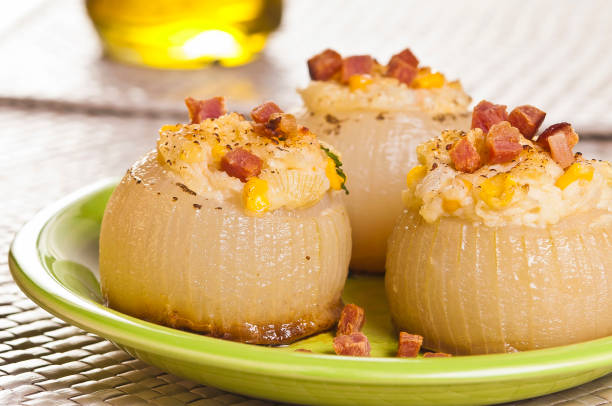 Cestinha de Cebola Recheada e Gratinada Fácil - receita deliciosa profissional - passo 1