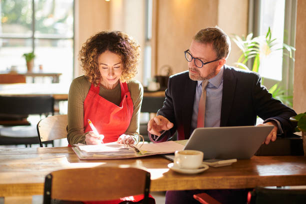 signing the business lease