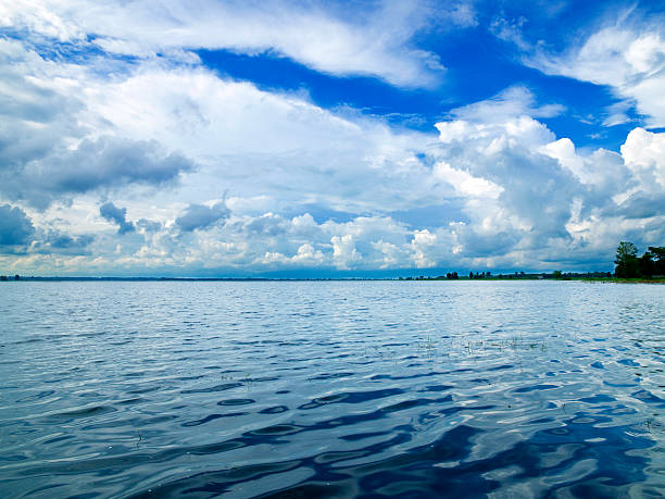 istock Beautiful sea and clouds sky 136550859