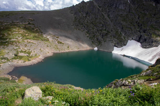 istock The Second Medium Lake on Mount Krasnaya, Altai mountains, Siberia 1365513037