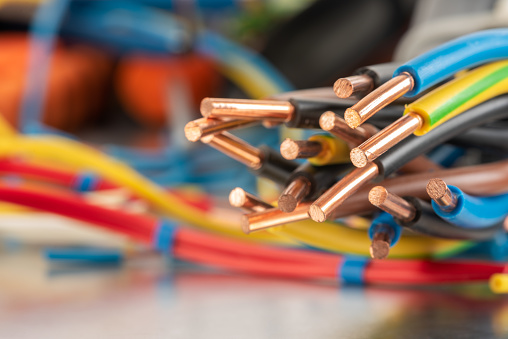 Cable de cobre utilizado en instalación eléctrica photo