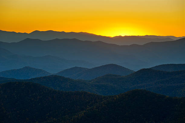 istock Blue Ridge Parkway Mountains Ridges Layers Sunset Appalachian Scenic Landscape 136557936