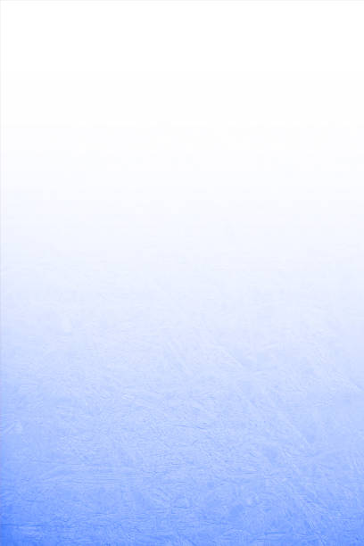 яркий небесно-голубой и блеклый белый цвет омбре деревенский и размытый окрашен�ный оштукатуренный стен фактурный пустой пустой вертикаль� - turquoise backgrounds wall paint stock illustrations