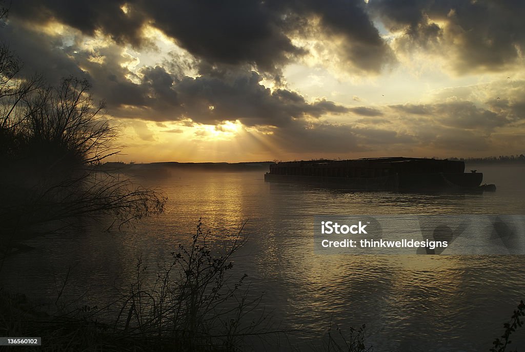 Bateaux sur le fleuve Mississippi - Photo de Fleuve Mississippi libre de droits