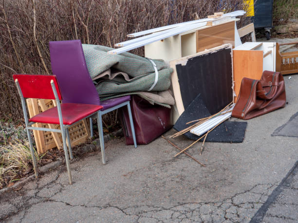 istock bulky waste to the recycling 1365628512