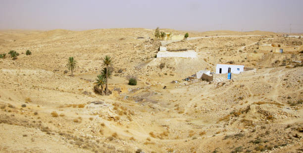 Tunisia is an attractive, historical and exotic country in North Africa, between the Mediterranean Sea and the Sahara Desert. In addition to attractive nature, picturesque markets and many tourist attractions in Tunisia, filming for the original Star Wars movie first began in March 1976 in Tunisia near the Sahara Desert.