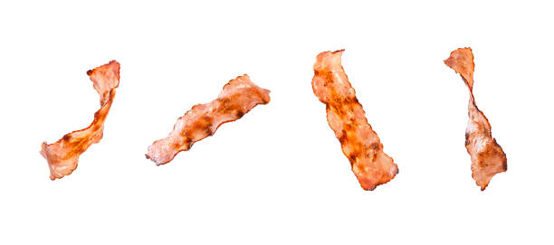 흰색 배경에 고립 된 베이컨 조각 - bacon isolated portion pork 뉴스 사진 이미지