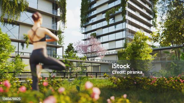 Green Living Stock Photo - Download Image Now - Sustainable Resources, Sustainable Lifestyle, Rooftop