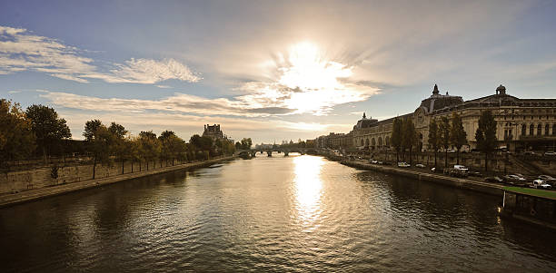 Sunrise over the Seine, Paris Sunrise over the river Seine in Paris, France musee dorsay stock pictures, royalty-free photos & images