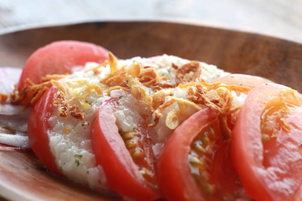 istock Fried onion that can be topped with various dishes 1365762470