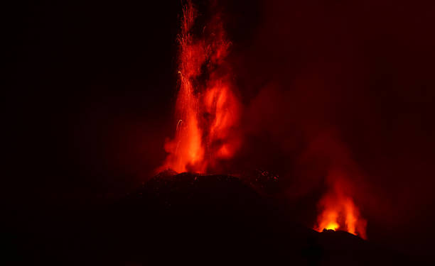 istock Volcano Cumbre Vieja 1365774266