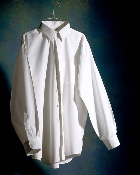camisa branca - shirt button down shirt hanger clothing - fotografias e filmes do acervo