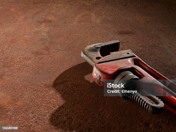 Chave De Cano - Fotografias de stock e mais imagens de Antigo - Antigo, Cano de água, Chave Inglesa