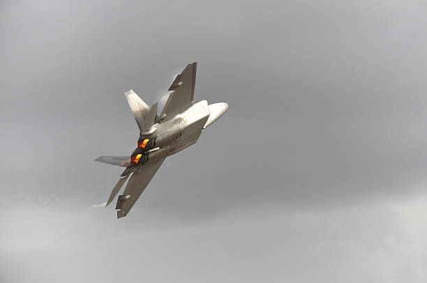 F 22 Rator In Flight Photos 20+ F 22 Raptor Fighter Plane Us Military Bird Of Prey Stock Photos ...