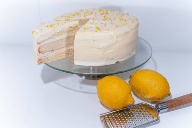 lemon layered cake, spongy lime
