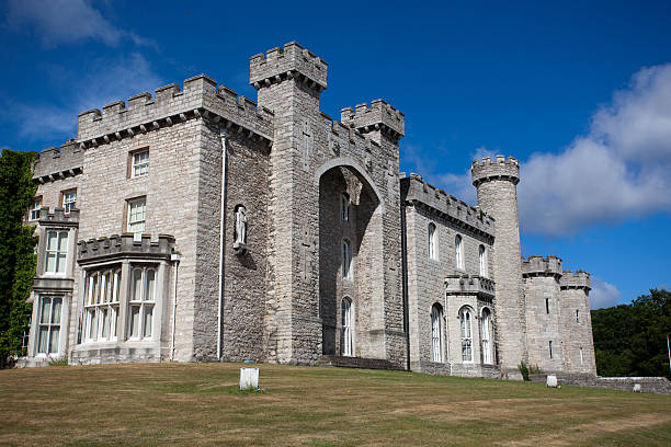 istock Side of Bodelwyddan Castle 136594333