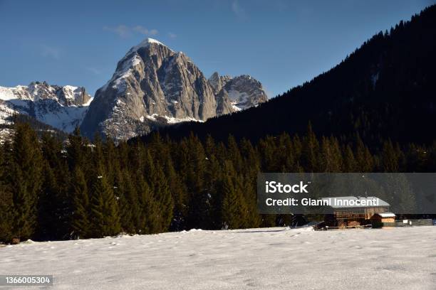 Visdende Valley And Peralba Mount In Winter Season Dolomites Mountains Italy Stock Photo - Download Image Now