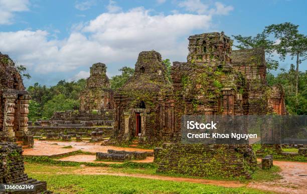 Ruins Of Old Hindu Temple At My Son Vietnam This Sanctuary Is A Unesco World Heritage Site In Vietnam Stock Photo - Download Image Now