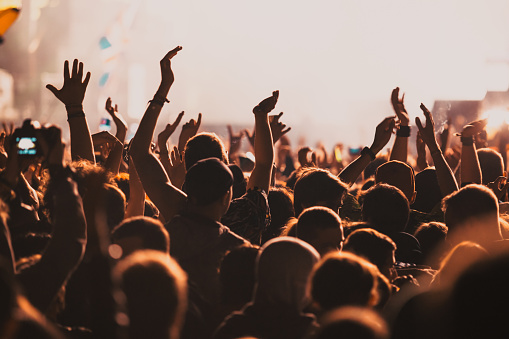 conciertos y festivales de fondo multitud de personas de fiesta photo