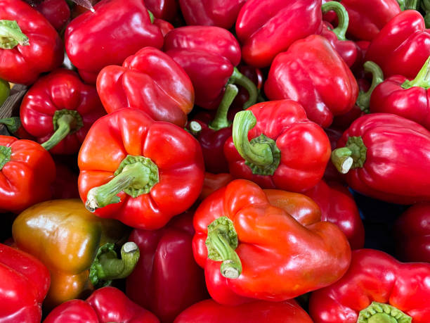 istock Red red peppers at farmers market 1366108514