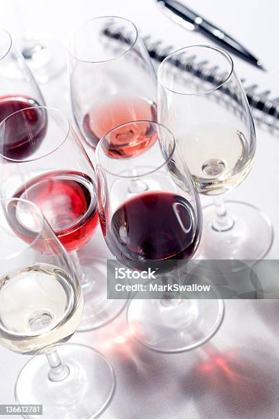 와인 시음 행사 메모장에 대한 스톡 사진 및 기타 이미지 - 메모장, 와인, 포도주 시음