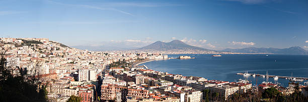 istock Gul of Naples 136614088