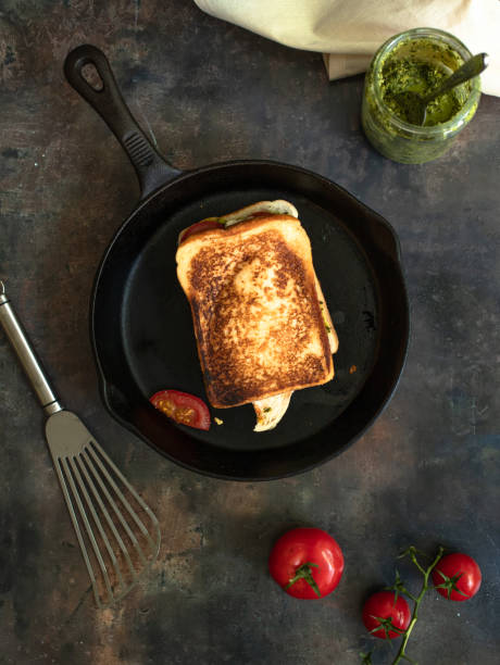 istock A grilled pesto and tomato cheese toastie 1366210230