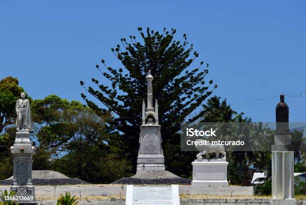 Photo libre de droit de Tombes Royales Malaekula Nukualofa Île De Tongatapu Tonga banque d'images et plus d'images libres de droit de Mémorial