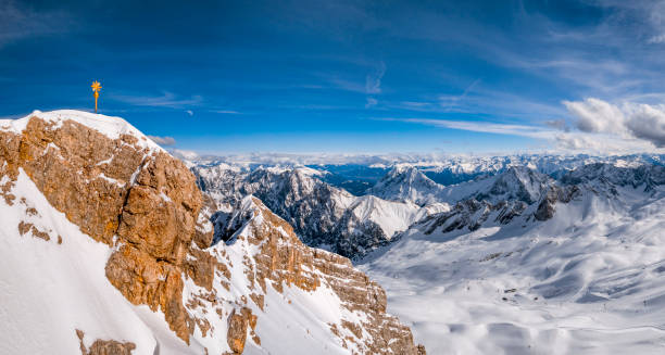 istock Summit cross on the Zugspitze 1366220009