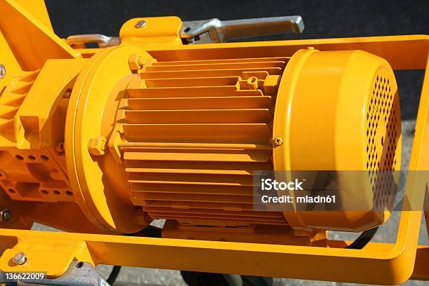 Motor Elétrico - Fotografias de stock e mais imagens de Amarelo - Amarelo, Eletricidade, Fotografia - Imagem