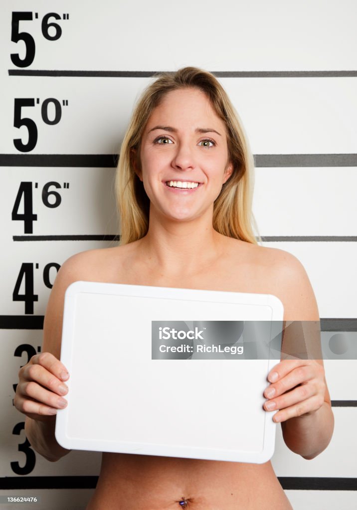 Mugshot женщина с телесный - Стоковые фото Женщины роялти-фри