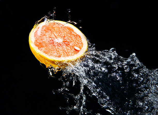 Water splash on grapefruit