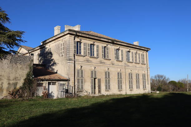 istock Viviers - Mairie 1366290709