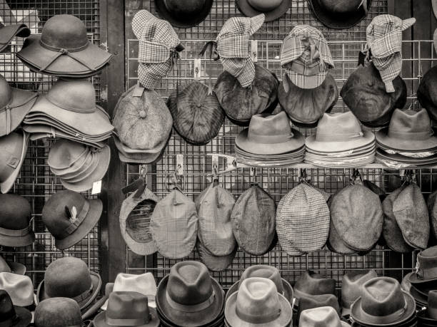 londres, angleterre - hat shop photos et images de collection