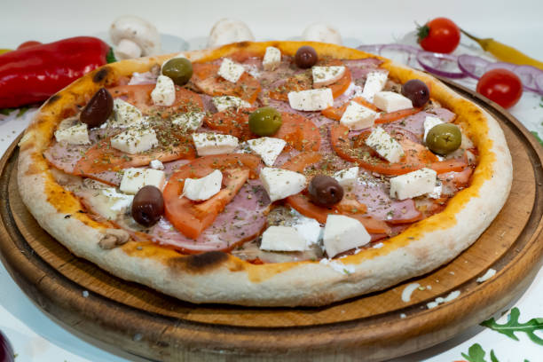 istock Italian food Pizza 1366313099