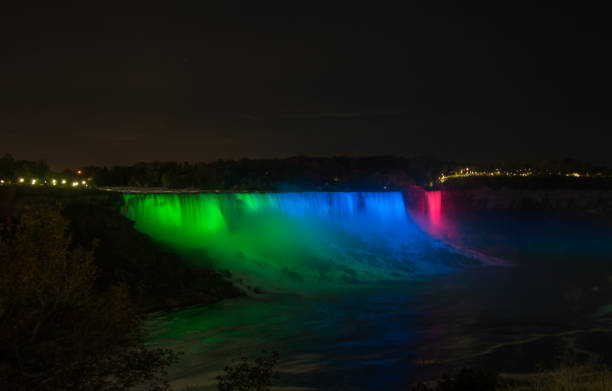 niagara spada w nocy - bridal veil falls niagara zdjęcia i obrazy z banku zdjęć