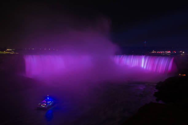 ниагара падает ночью - bridal veil falls niagara стоковые фото и изображения