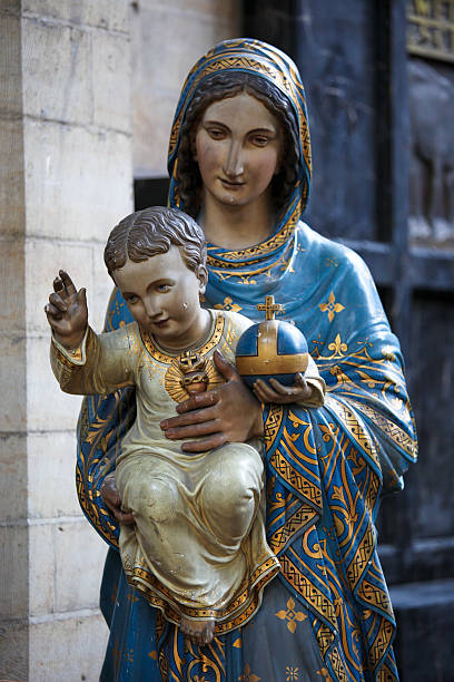 istock Mother Mary with Child 136635021