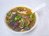 chinesischer-halal-snack-schaforgansuppe.jpg?b=1&s=170x170&k=20&c=pS5VAlCHl9aeXOLBdoSHThh0J8WKugrwozfj0qYgOkQ=
