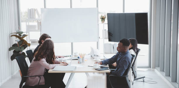 istock Diversity business group people meeting in office 1366377995