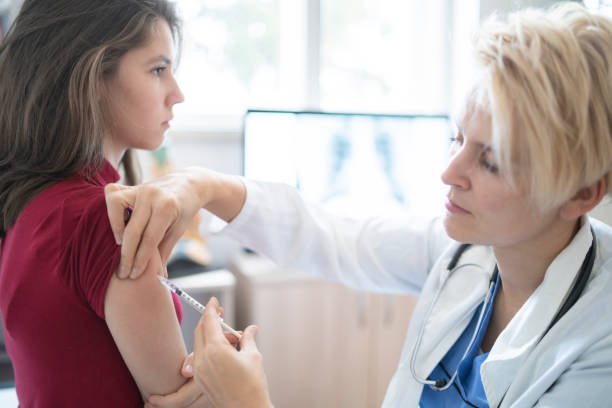 istock COVID-19 vaccination for adolescents 1366395367