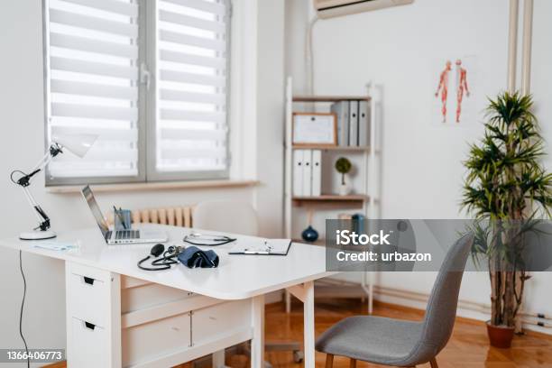 Doctors Office Stock Photo - Download Image Now - Doctor's Office, Window Blinds, Medical Clinic