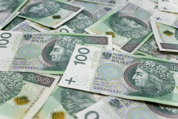 istock One hundred zloty - Polish bank note. 1366408940