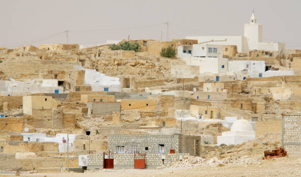 istock Gateway to the Sahara Desert 1366412956