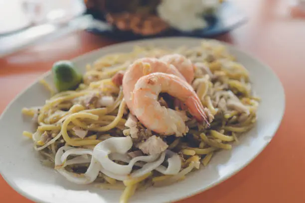 Hokkien Prawn Mee is one of the popular dishes in Singapore. Sice Singapore Hawker culture has been listed on UNESCO intangible cultural heritage.It seems like this is Singaporean-style Hokkien Mee although it originated from China.