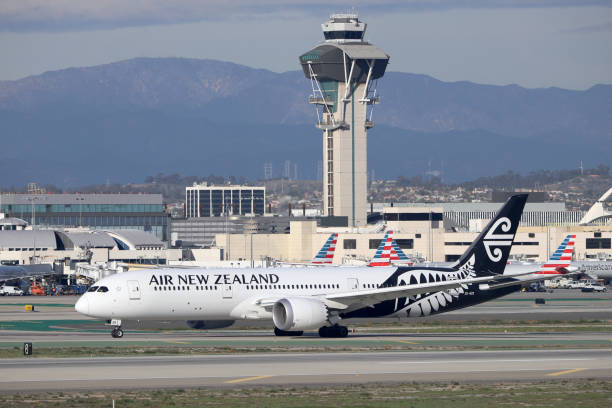 avión boeing 787 de air new zealand aterrizó en el aeropuerto internacional de los ángeles (lax) - landed airplane travel commercial airplane fotografías e imágenes de stock